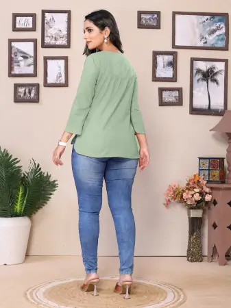 Baby Pink Cotton Round V-Neck Neck Hip Length 3/4 Sleeve Tunic For Women ( green, XS )